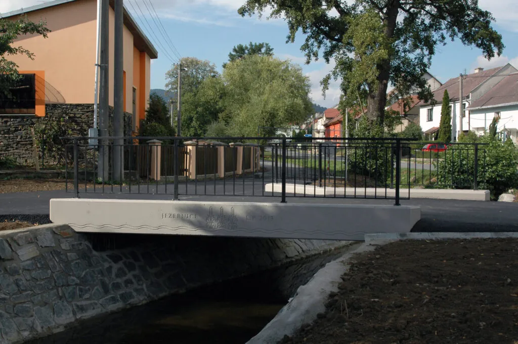 JEZERNICE - Bridge Design