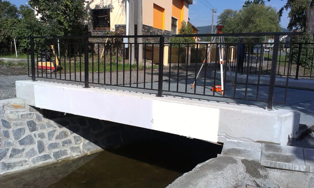 JEZERNICE - Bridge Design