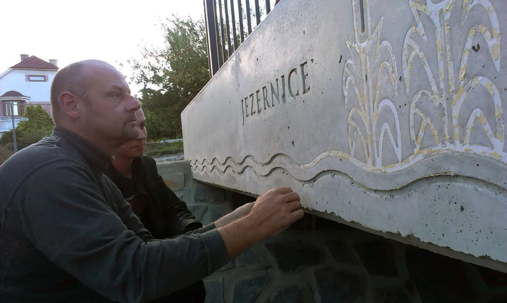 JEZERNICE - Bridge Design